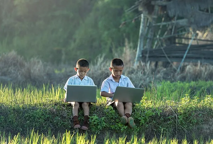 Comment protéger vos enfants lorsqu’ils surfent sur le web ?