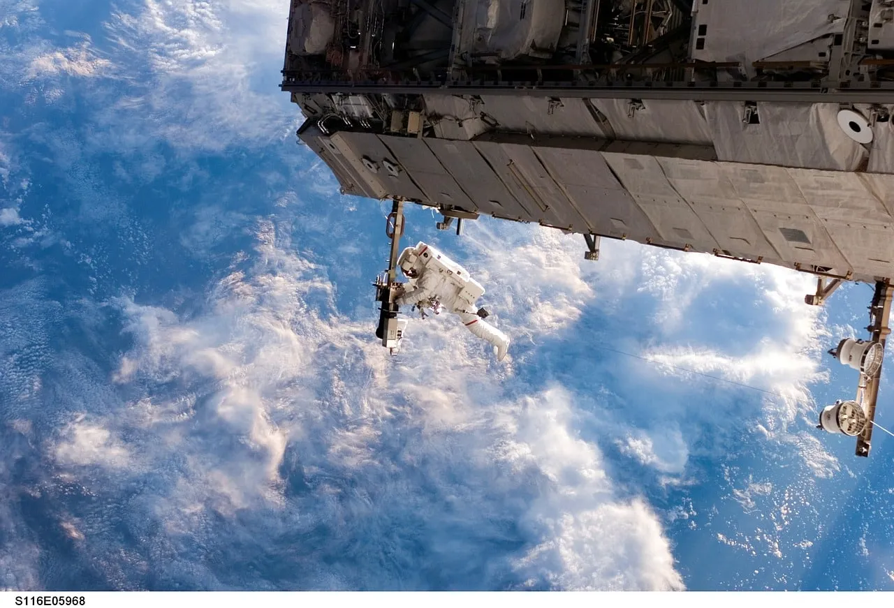 Une cantatrice britannique s’offre un voyage dans l’espace
